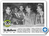 Mu�bo Cury em capa de jornal ao lado de Pel�