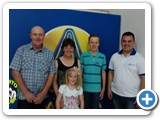 Natan e Naiane ao lado dos pais e Fabr�cio Ceolin