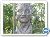 Busto de Zacarias Mour�o em Cochim