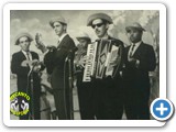 Z� Cupido chefiando o regional do Programa Chap�u de Couro - TV Cultura - 1966