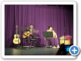 Pocket-show de Inezita Barroso ao lado do violonista Jo�ozinho
