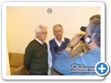 Liu e L�u sendo entrevistados